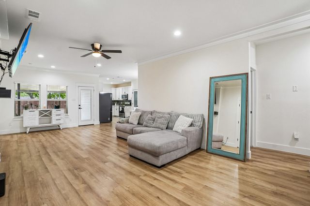 1829 Galveston Street, Grand Prairie, TX 75051