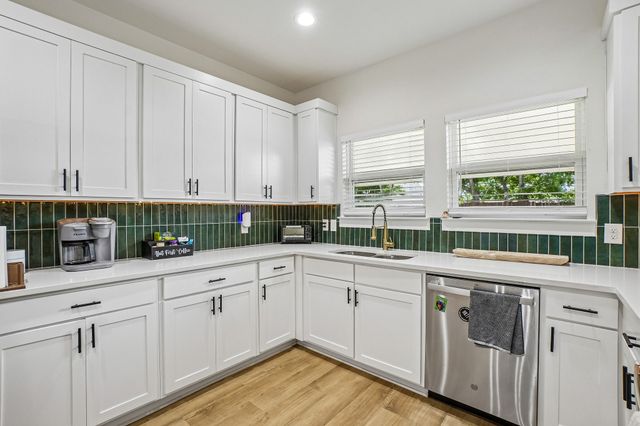 1829 Galveston Street, Grand Prairie, TX 75051