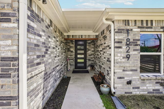 1829 Galveston Street, Grand Prairie, TX 75051