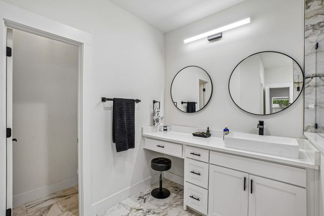 1829 Galveston Street, Grand Prairie, TX 75051