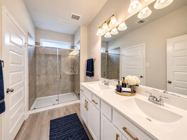 1913 N Riverside Circle, Dayton, TX 77535