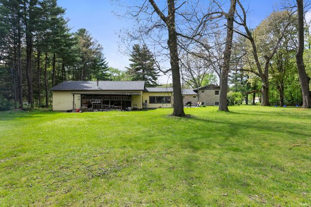 55960 Apple Road, Osceola, IN 46561