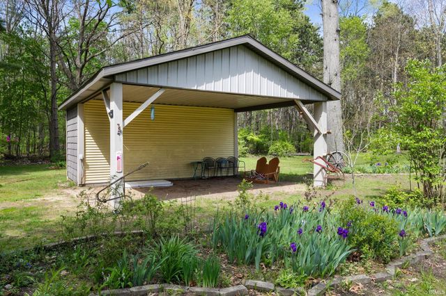55960 Apple Road, Osceola, IN 46561