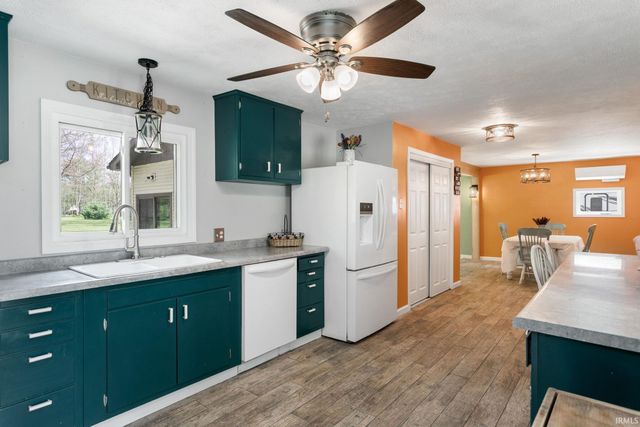 55960 Apple Road, Osceola, IN 46561