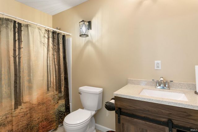 55960 Apple Road, Osceola, IN 46561