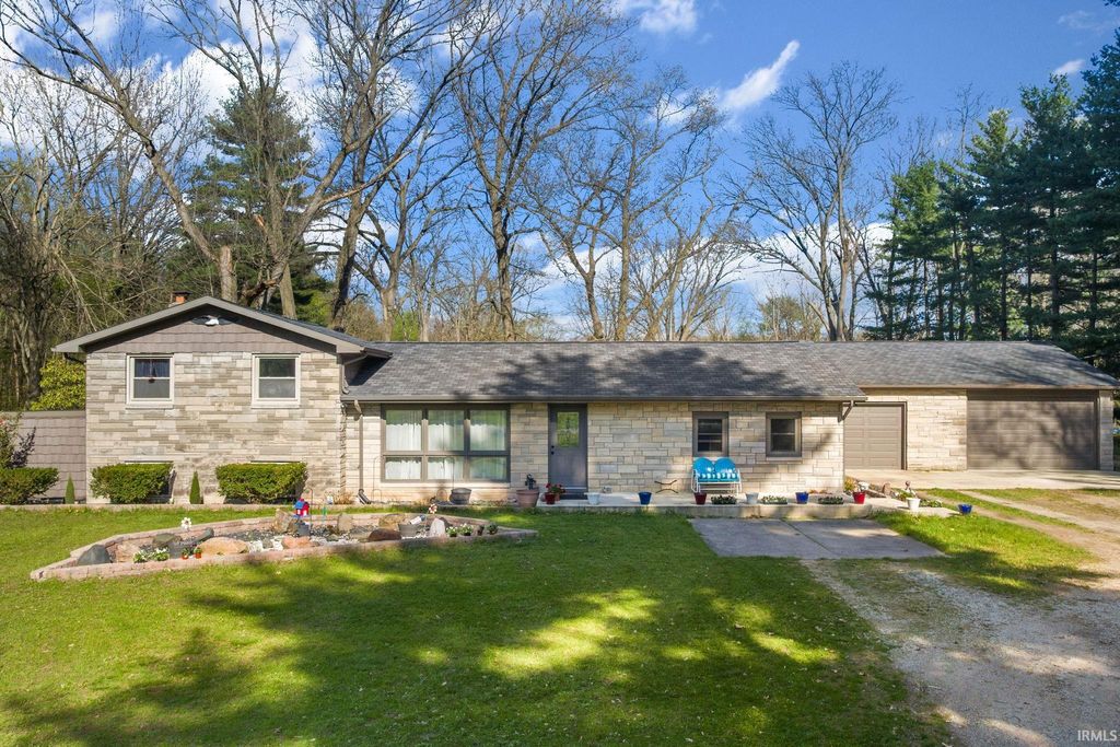 55960 Apple Road, Osceola, IN 46561