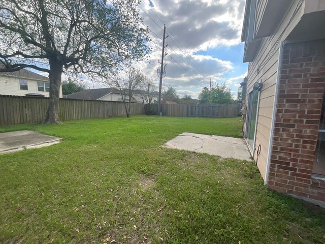 12002 Kleinmeadow Drive, Houston, TX 77066