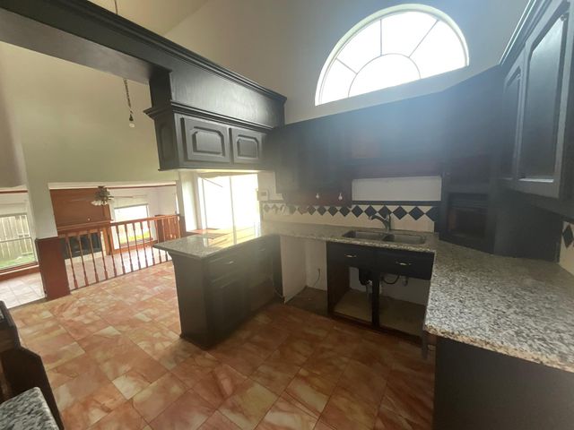 12002 Kleinmeadow Drive, Houston, TX 77066