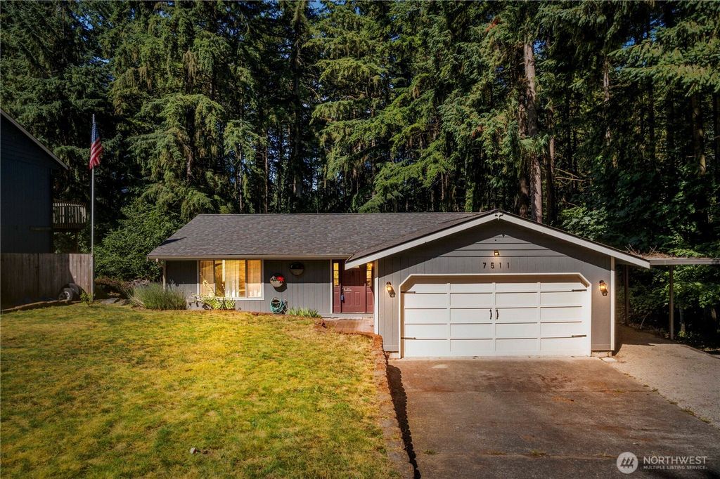 7511 Kittiwake Drive SE, Olympia, WA 98513