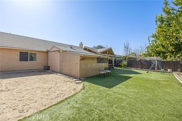 653 E 1st, San Jacinto, CA 92583