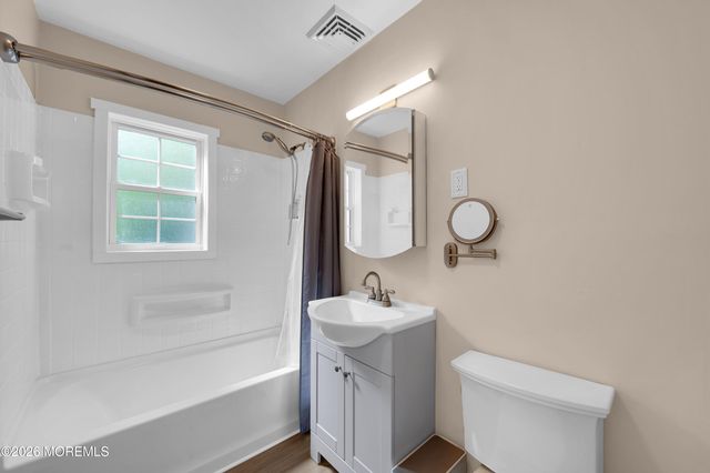 10 Crystal Avenue, New Egypt, NJ 08533