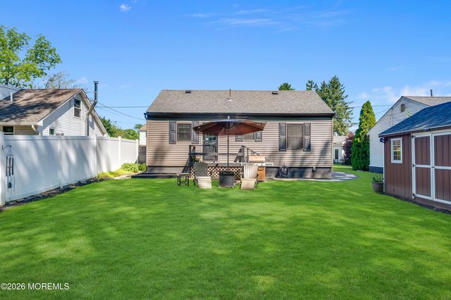 10 Crystal Avenue, New Egypt, NJ 08533