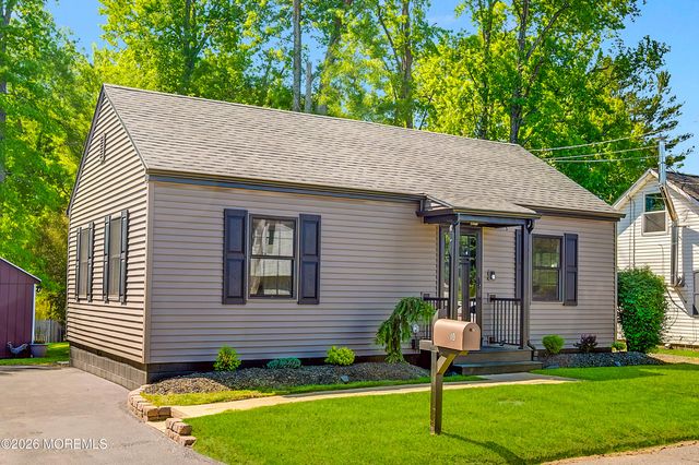 10 Crystal Avenue, New Egypt, NJ 08533
