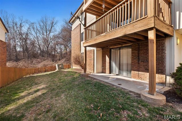 1530 Springlet Court 14, Florissant, MO 63033