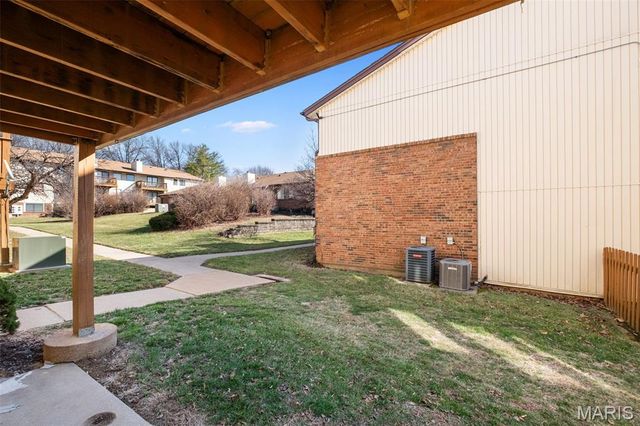 1530 Springlet Court 14, Florissant, MO 63033