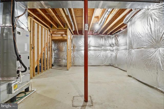 17447 LETHRIDGE CIR, Round Hill, VA 20141