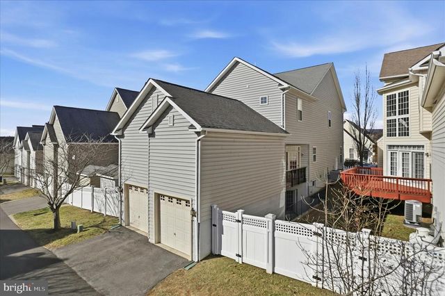 17447 LETHRIDGE CIR, Round Hill, VA 20141