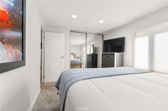 475 Thrush 9, Big Bear Lake, CA 92315