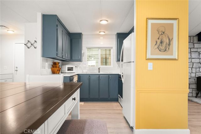 475 Thrush 9, Big Bear Lake, CA 92315