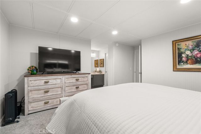 475 Thrush 9, Big Bear Lake, CA 92315