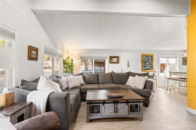 475 Thrush 9, Big Bear Lake, CA 92315