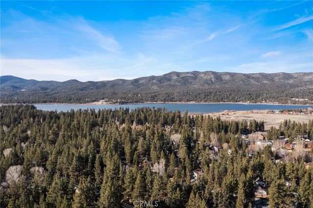 475 Thrush 9, Big Bear Lake, CA 92315