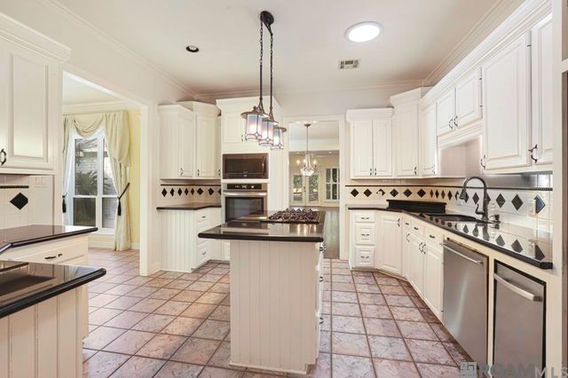 6285 Tezcuco Ct, Gonzales, LA 70737