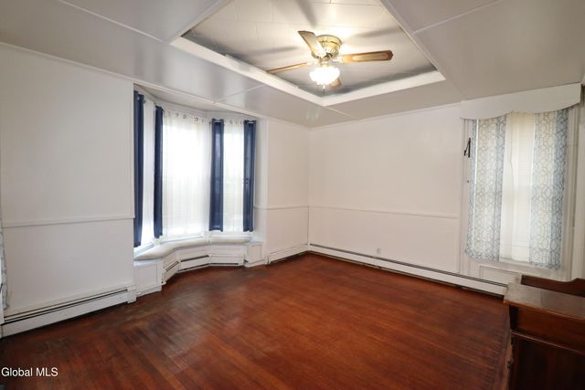 26 Younglove Avenue, Cohoes, NY 12047