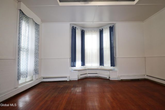 26 Younglove Avenue, Cohoes, NY 12047