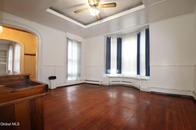 26 Younglove Avenue, Cohoes, NY 12047