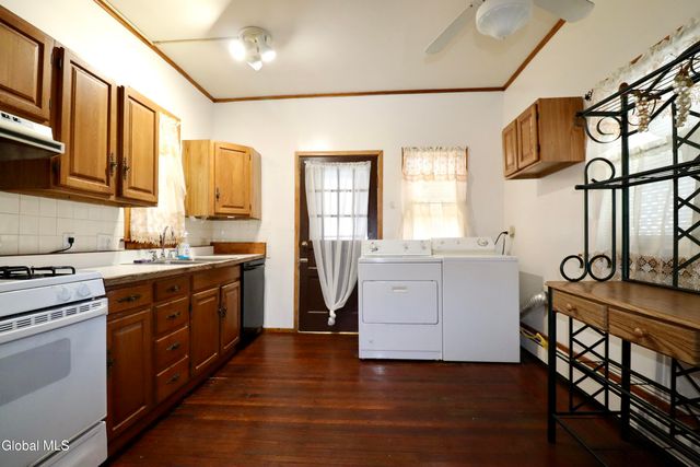 26 Younglove Avenue, Cohoes, NY 12047