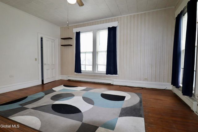 26 Younglove Avenue, Cohoes, NY 12047