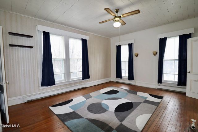 26 Younglove Avenue, Cohoes, NY 12047