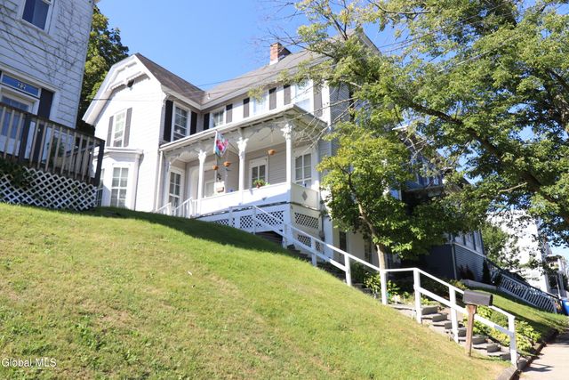 26 Younglove Avenue, Cohoes, NY 12047