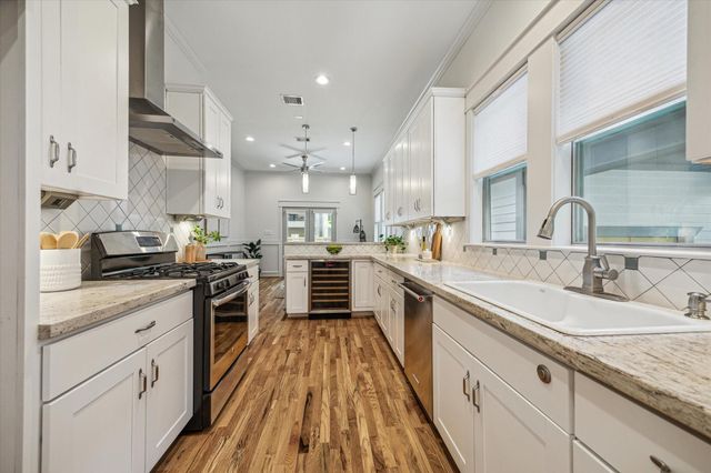 1833 Tabor Street, Houston, TX 77009