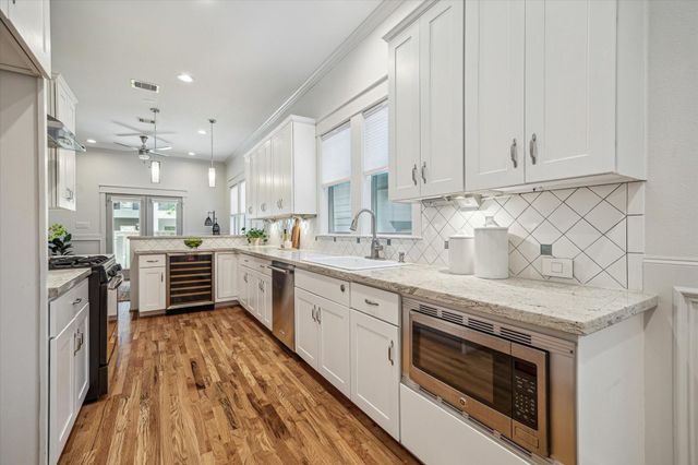 1833 Tabor Street, Houston, TX 77009