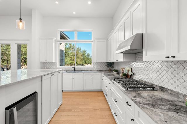 101 Gabriel Woods DR, Georgetown, TX 78633
