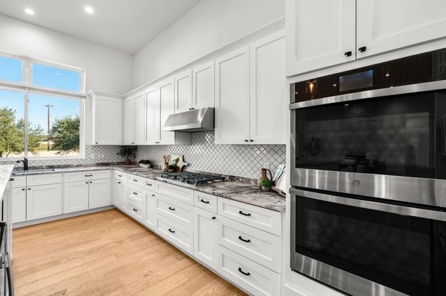 101 Gabriel Woods DR, Georgetown, TX 78633