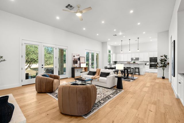101 Gabriel Woods DR, Georgetown, TX 78633