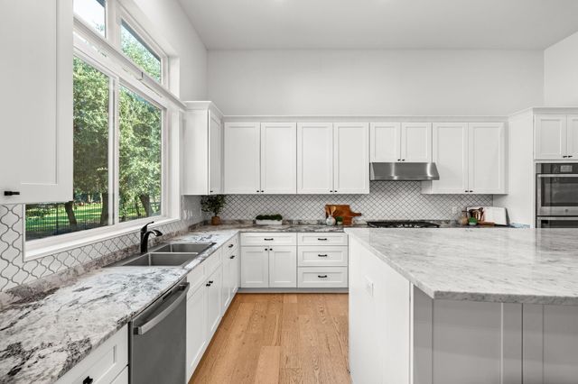 101 Gabriel Woods DR, Georgetown, TX 78633
