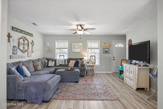 508 Seafarer Drive, Carolina Beach, NC 28428