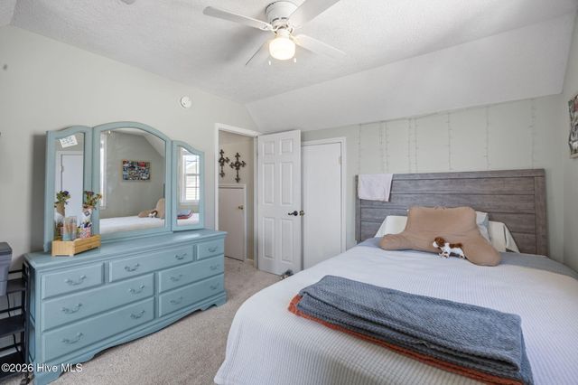 508 Seafarer Drive, Carolina Beach, NC 28428