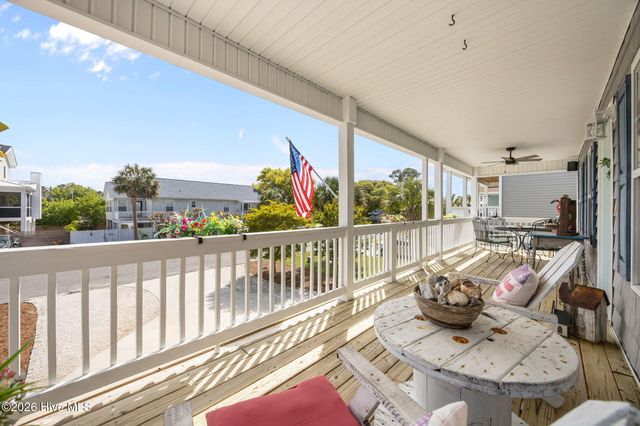 508 Seafarer Drive, Carolina Beach, NC 28428