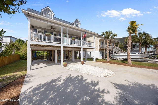 508 Seafarer Drive, Carolina Beach, NC 28428