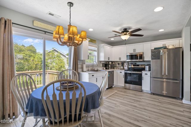 508 Seafarer Drive, Carolina Beach, NC 28428