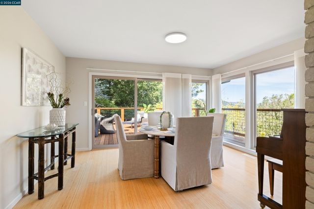 158 Fairfield Pl, Moraga, CA 94556