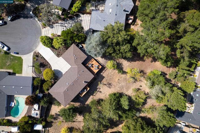 158 Fairfield Pl, Moraga, CA 94556