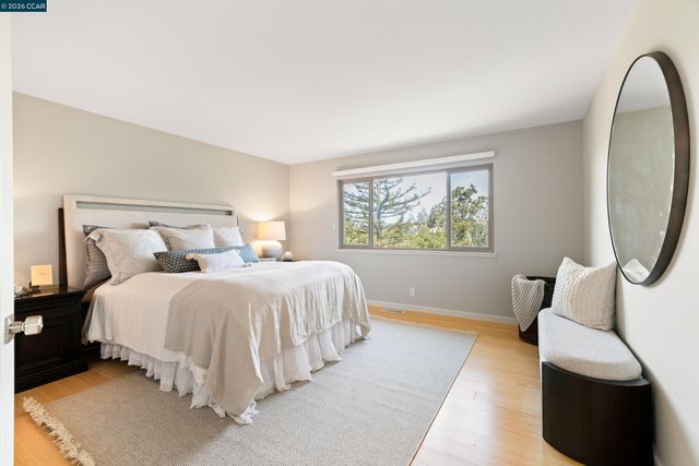 158 Fairfield Pl, Moraga, CA 94556