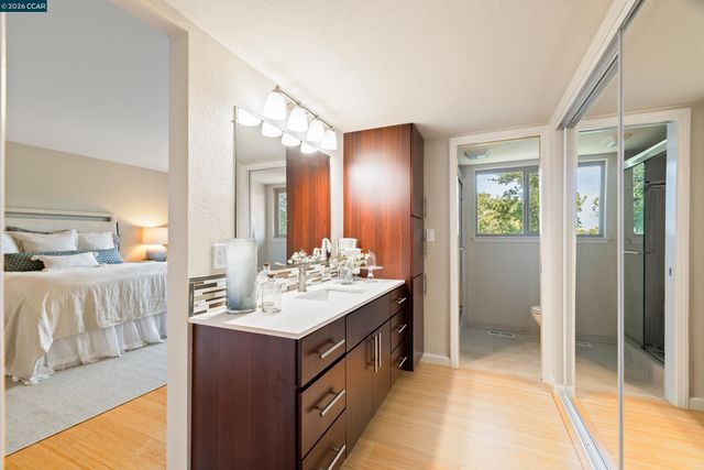 158 Fairfield Pl, Moraga, CA 94556