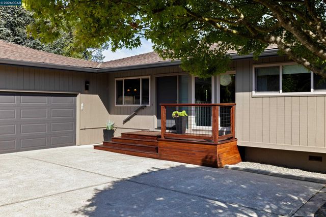 158 Fairfield Pl, Moraga, CA 94556